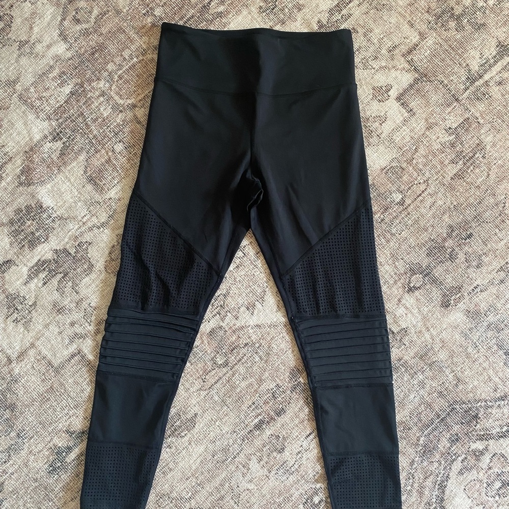 Zyia Black Motto Sz 8-10 Light n Tight leggings